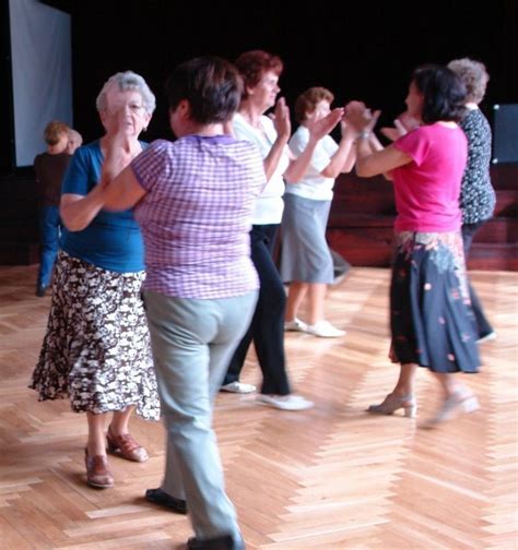 wieczorki taneczne dla seniorów poznań|Senior Dance Studio